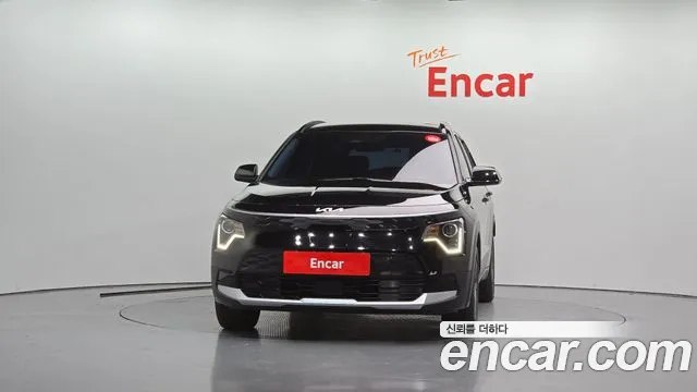Kia Niro 2023 thumb 3