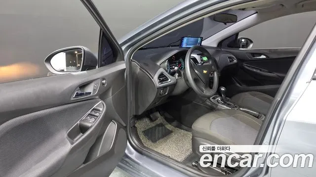 ChevroletGMDaewoo Cruze 2017 thumb 10