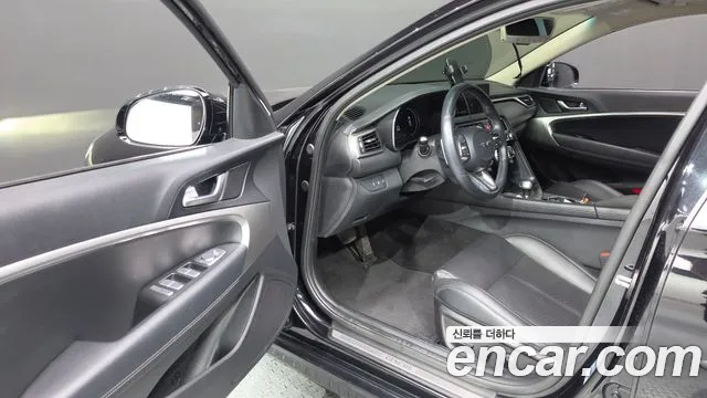 Genesis G70 2021 thumb 10
