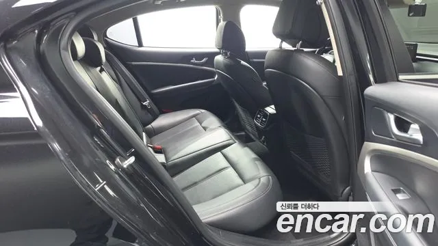 Genesis G70 2021 thumb 12