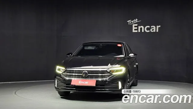 Volkswagen Jetta 2023 thumb 3