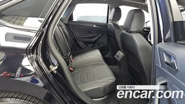 Volkswagen Jetta 2023 thumb 12