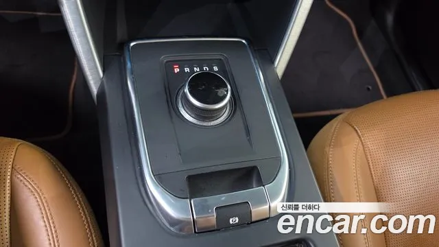 Land Rover Discovery Sport 2019 thumb 9