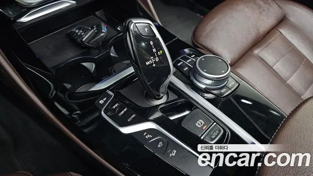 BMW X4 2020 thumb 8