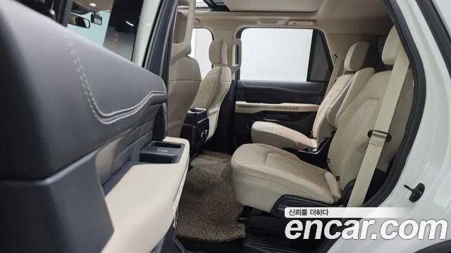 Ford Expedition 2022 thumb 12
