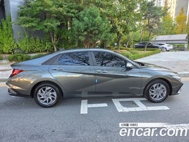 Hyundai Avante 2023 thumb 4