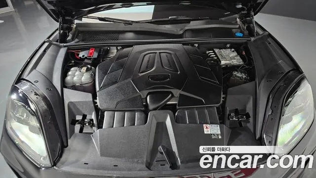 Porsche Cayenne 2024 thumb 6