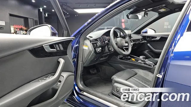 Audi A4 2020 thumb 10