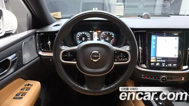 Volvo V60 2021 thumb 12