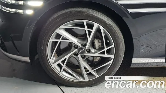 Genesis G90 2022 thumb 5