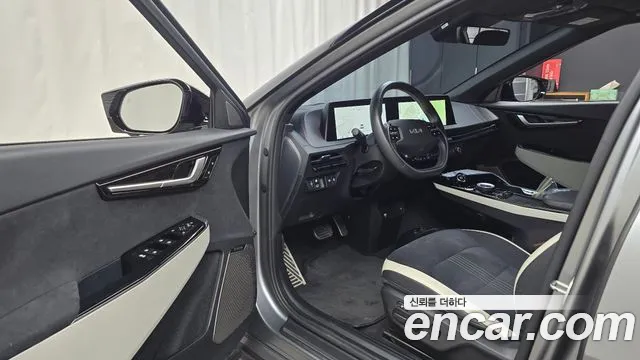 Kia EV6 2023 thumb 9