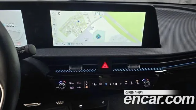 Kia EV6 2023 thumb 12