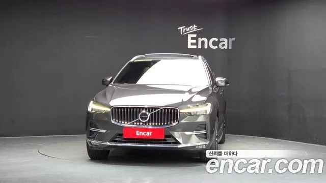 Volvo XC60 2022 thumb 2