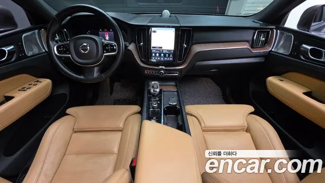 Volvo XC60 2022 thumb 6
