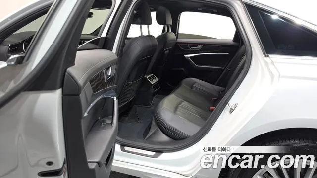 Audi A6 2021 thumb 10