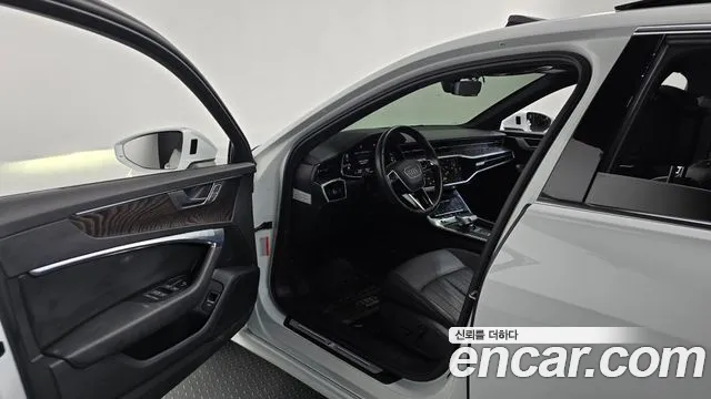 Audi A6 2021 thumb 10