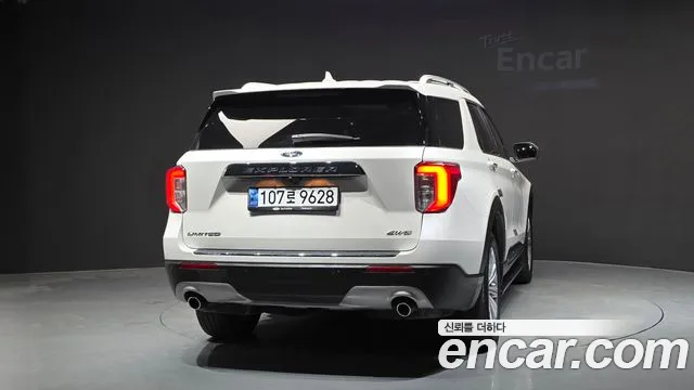 Ford Explorer 2022 thumb 4