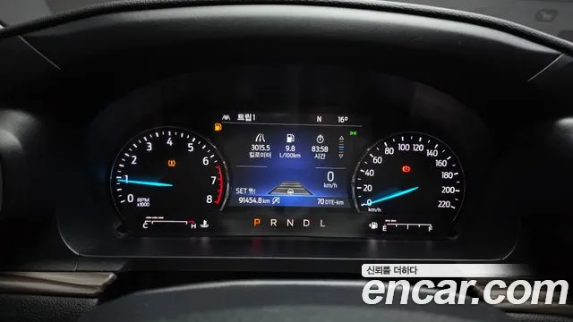 Ford Explorer 2022 thumb 8