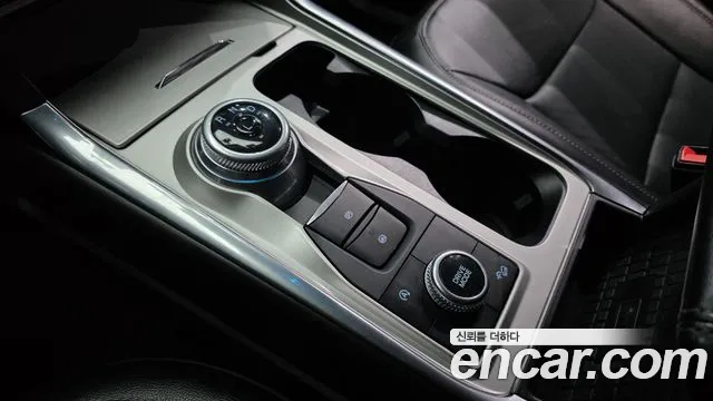Ford Explorer 2022 thumb 9