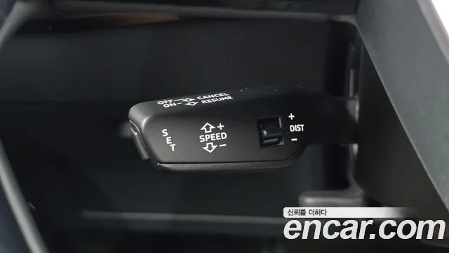 Audi e-tron 2022 thumb 12