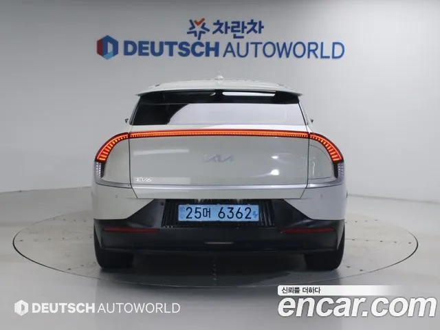 Kia EV6 2022 thumb 4