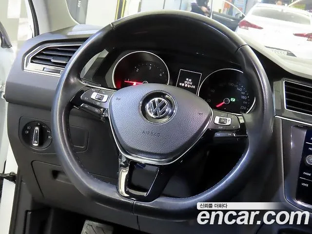 Volkswagen Tiguan 2020 thumb 6