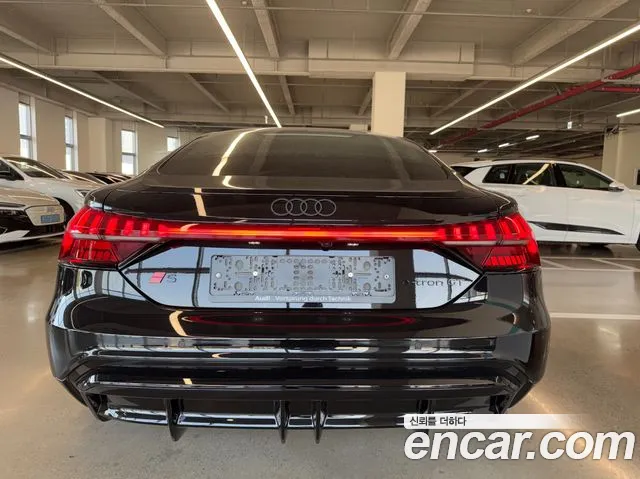 Audi S e-tron GT 2026 thumb 2