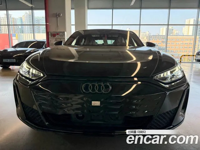 Audi S e-tron GT 2026 thumb 11