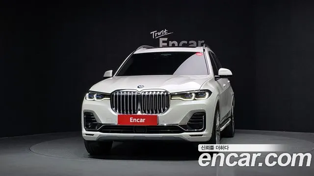 BMW X7 2021 thumb 3