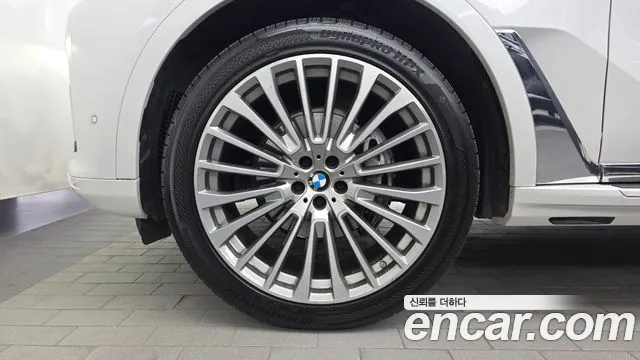 BMW X7 2021 thumb 5
