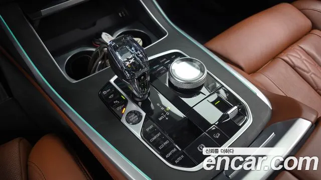 BMW X7 2021 thumb 9