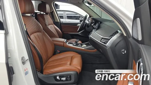BMW X7 2021 thumb 11
