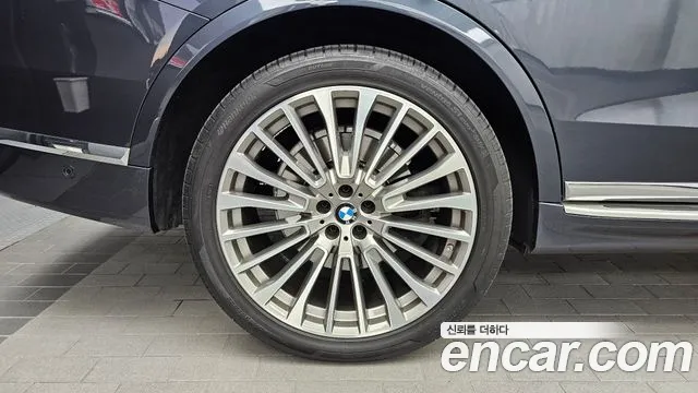 BMW X7 2022 thumb 5