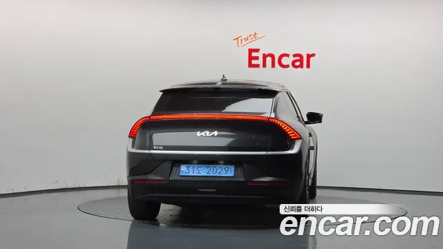 Kia EV6 2022 thumb 4