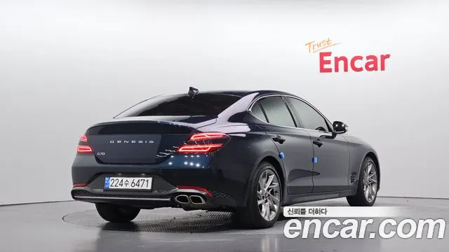 Genesis G70 2021 thumb 2