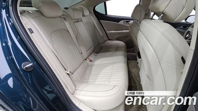 Genesis G70 2021 thumb 11