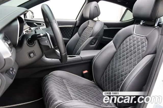 Genesis G70 2019 thumb 6