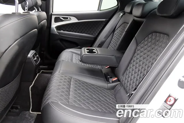 Genesis G70 2019 thumb 8
