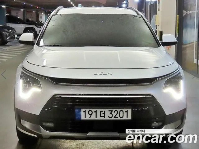 Kia Niro 2022 thumb 2