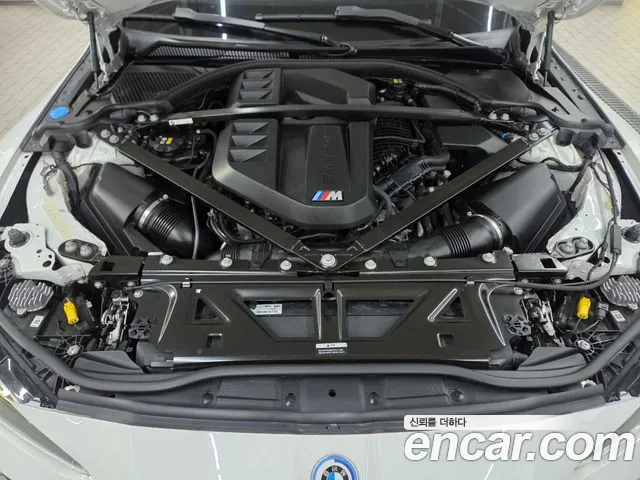 BMW M4 2022 thumb 8