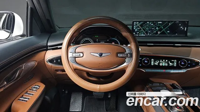 Genesis GV70 2021 thumb 12