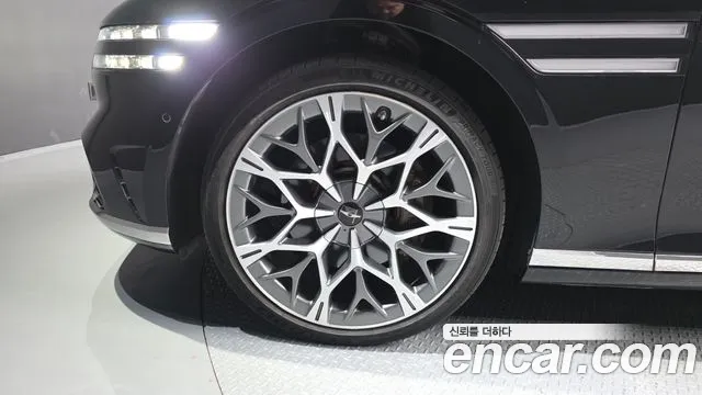 Genesis G90 2023 thumb 5