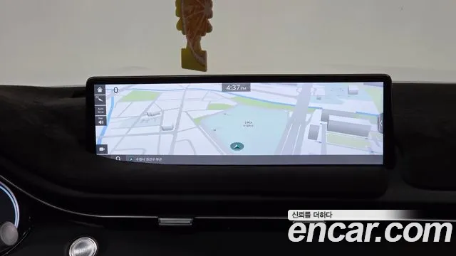 Genesis GV70 2022 thumb 11