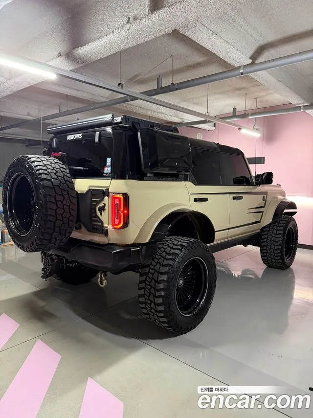Ford Bronco 2022 thumb 3