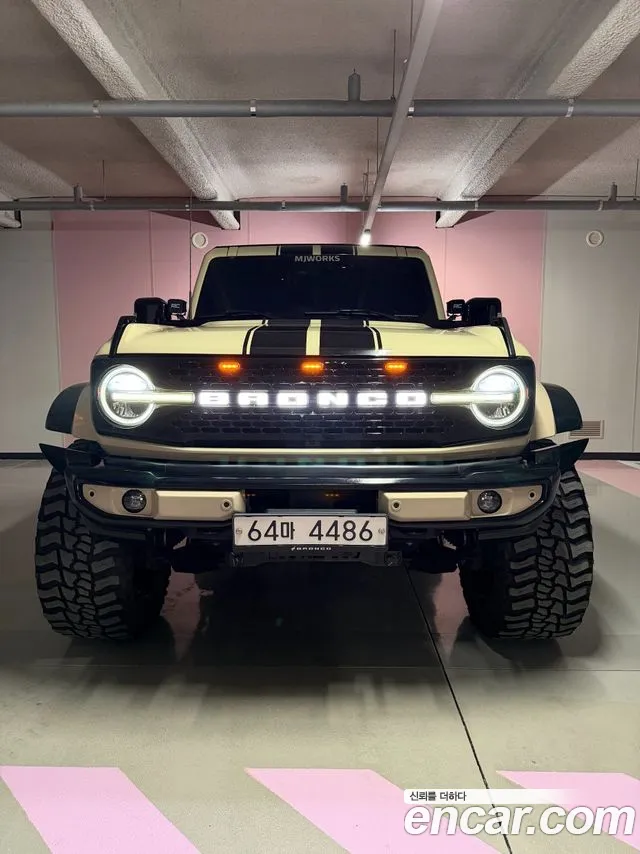 Ford Bronco 2022 thumb 12