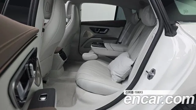 Mercedes-Benz EQS 2022 thumb 12