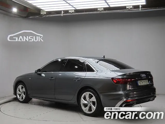 Audi A4 2021 thumb 3