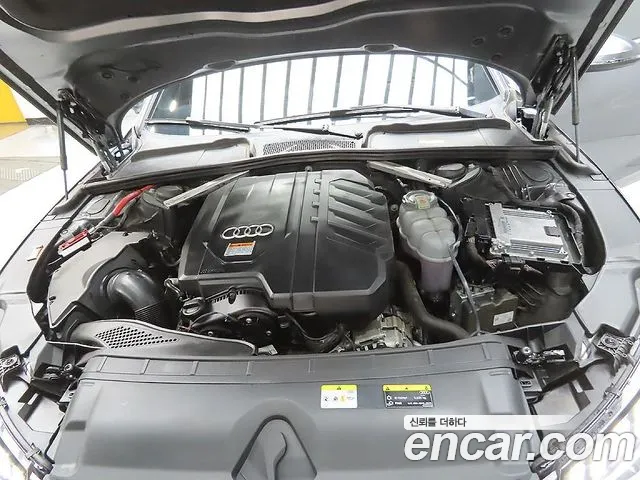 Audi A4 2021 thumb 8