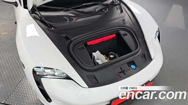 Porsche Taycan 2021 thumb 5