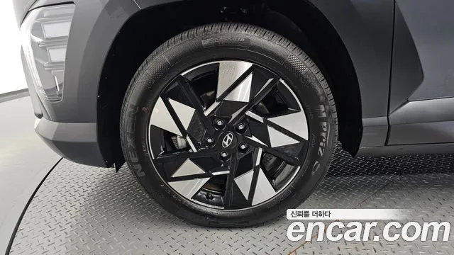 Hyundai Kona 2025 thumb 4
